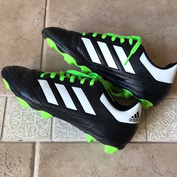 ❤️ ADIDAS clears for boys or girls - Picture 6 of 7